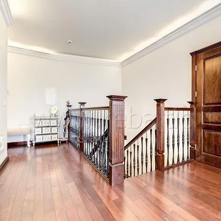 Old Town Gate Apartment
